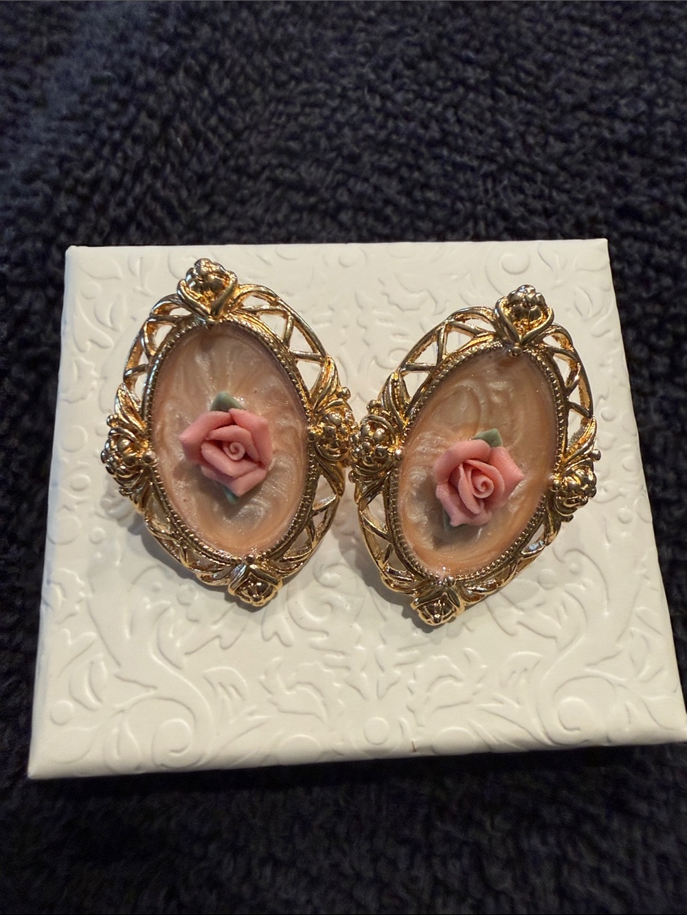 Vintage Avon 1989 Earrings